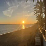 Puerto Banus Apartment For 4 - Pool Bbq & Terrace