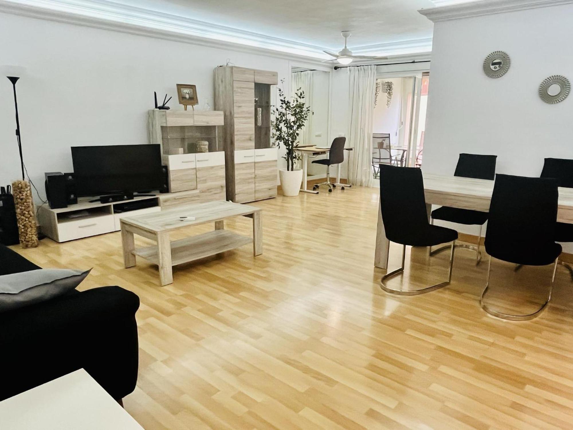 Puerto Banus For 4 - Pool Bbq & Terrace Apartment Marbella