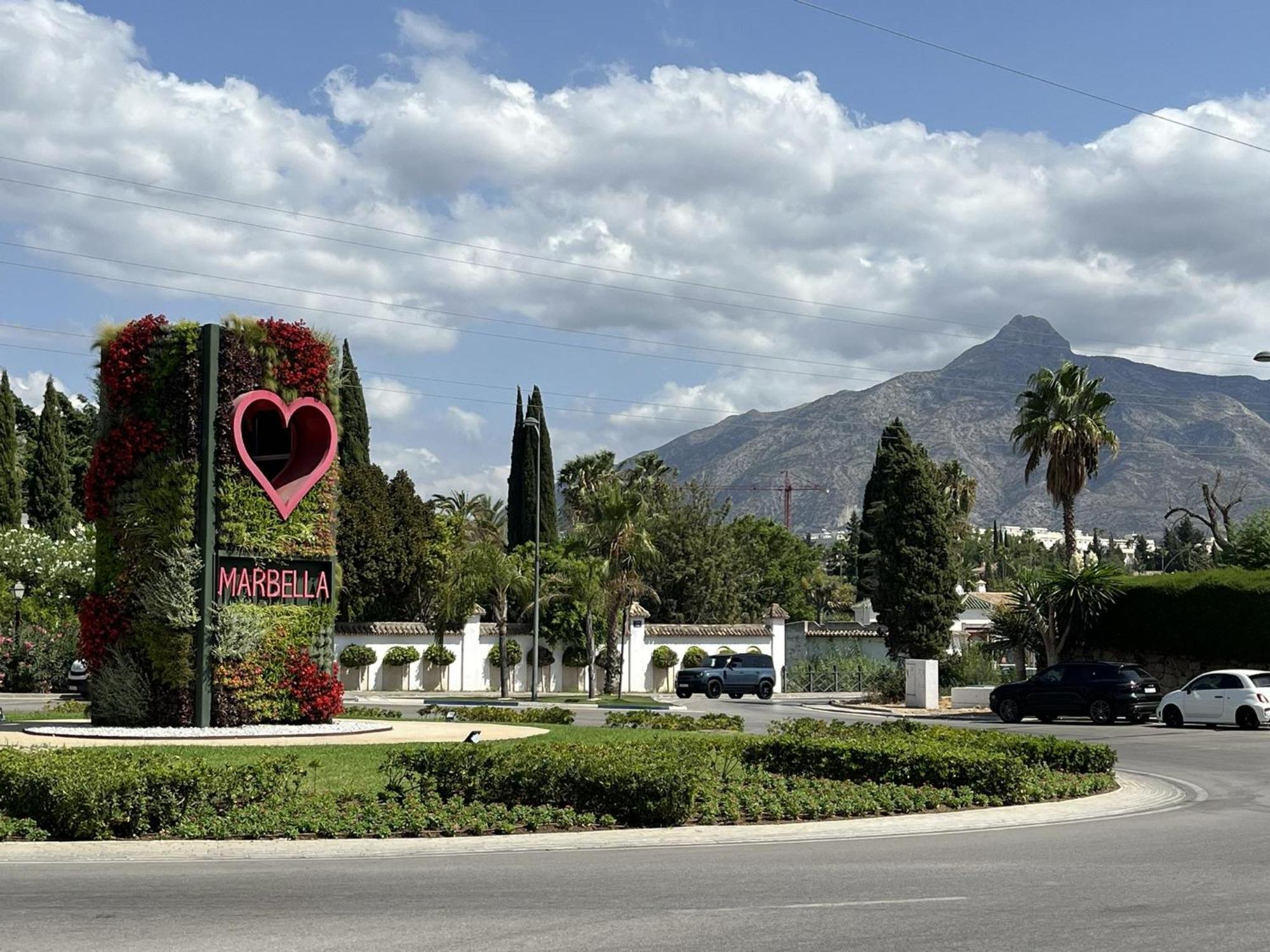 Puerto Banus For 4 - Pool Bbq & Terrace Apartment Marbella