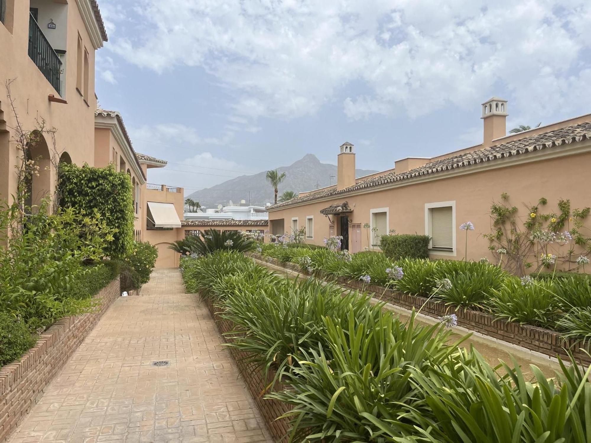 Puerto Banus For 4 - Pool Bbq & Terrace * Marbella