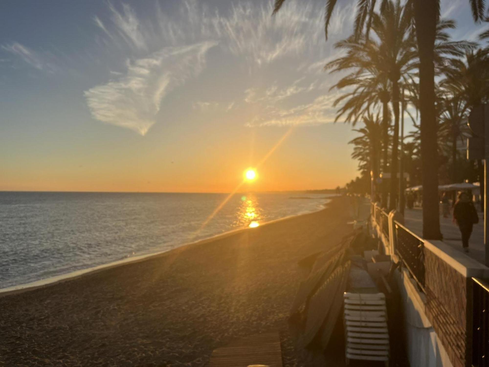 Puerto Banus For 4 - Pool Bbq & Terrace Apartment